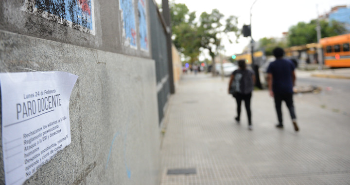 Inicio de clases con paro en la Ciudad. Foto: Luciano Thieberger.