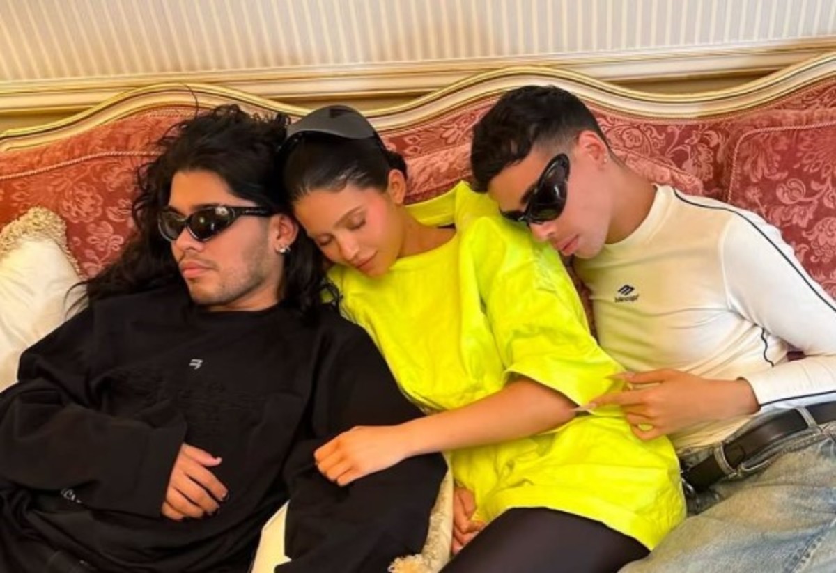 Kylie conoció a Jesús gracias a su maquillador, Ariel Tejada, y trabajaron juntos por más de cinco años. Foto: Instagram vía @kyliejenner