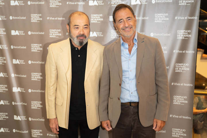 Jorge Suárez y Martín Seefeld, parte fundamental de "Los pilares de la sociedad", la obra de Ibsen. Foto: Juano Tesone