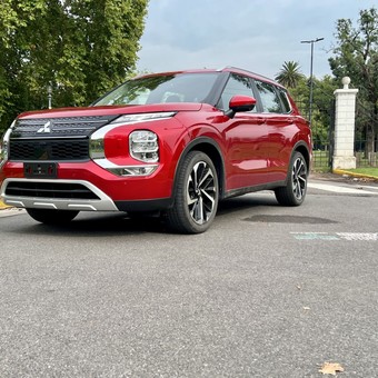 Análisis del Mitsubishi Outlander: cómo anda el SUV que regresa con estilo, mucho espacio y un gran precio