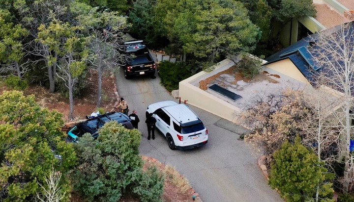 La pareja fue encontrada muerta el 26 de febrero, en su rancho de Santa Fe. Foto: AP