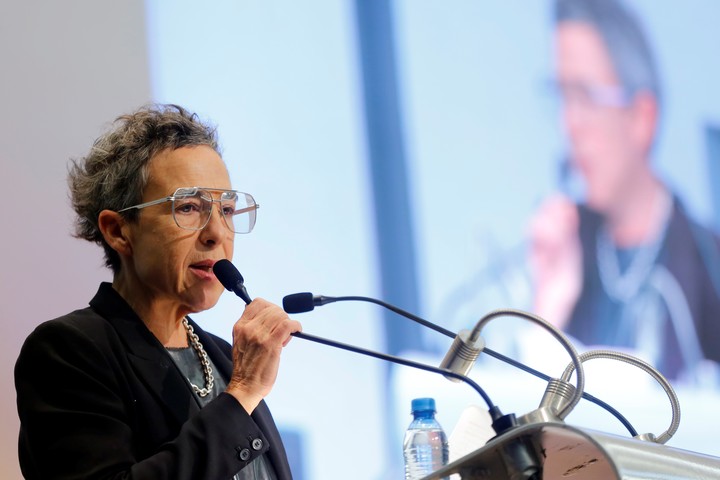 Gabriela Cabezón Cámara, ganadora de 2024 con Las niñas del naranjel. Foto: EFE. 