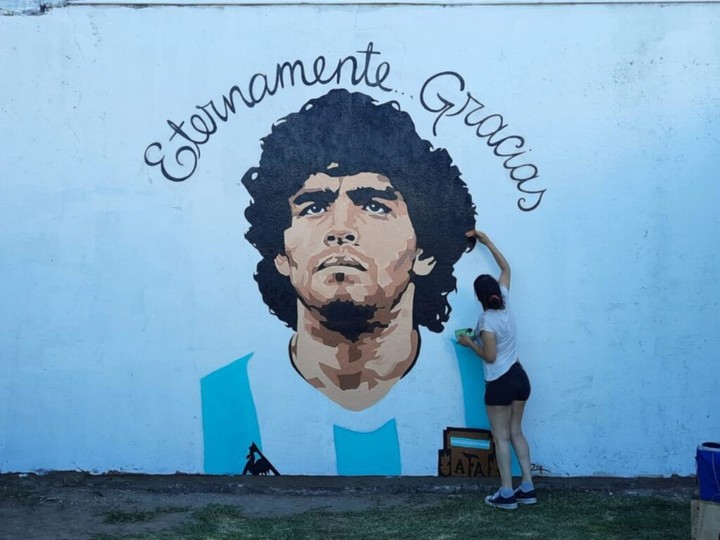 Mural en homenaje a Maradona en el norte del GBA.