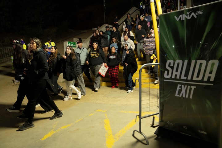 Chile: por el masivo apagón, se suspendió la jornada de este martes en el Festival Internacional de Viña del Mar. Foto EFE/ Adriana Thomasa