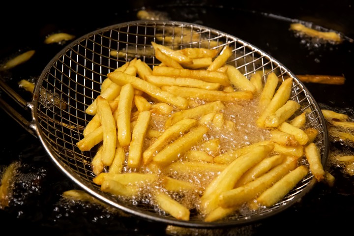 El tipo de aceite, fundamental para unas papas fritas crujientes Foto Shutterstock.