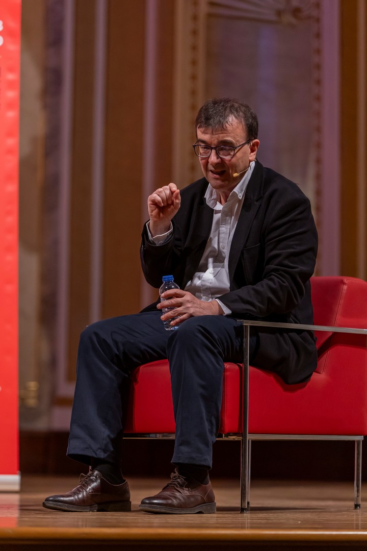 Festival Escribidores. Javier Cercas. En diálogo con el profesor José Ignacio Diez.