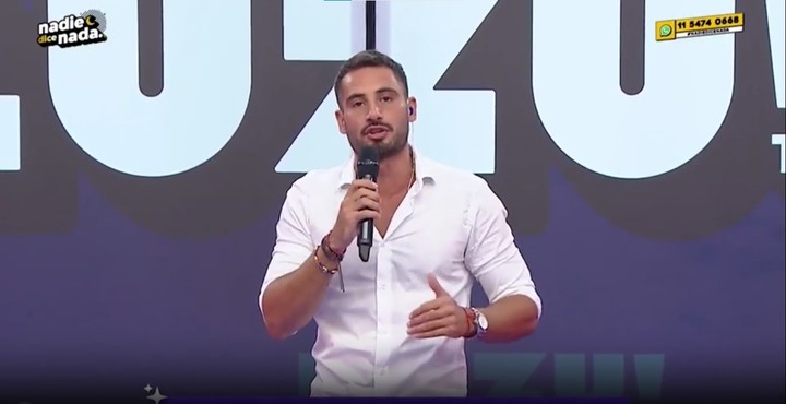 Nicolás Occhiato presentó la nueva programación de Luzu TV con indirectas para la competencia. Captura video