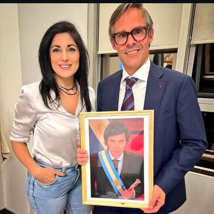 Foster Gillett llegó a la Argentina impulsado por la diputada Juliana Santillán y el gobierno nacional. 
Foto: Instagram @juliana_santillan_juarezbrahim.