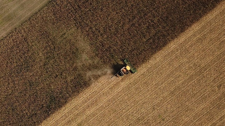 En 2024 se patentaron 616 cosechadoras, 5.244 tractores y 655 pulverizadoras; mientas que en 2023 fueron 595 cosechadoras, 5.888 tractores y 552 pulverizadoras, señala el informe AFAT.