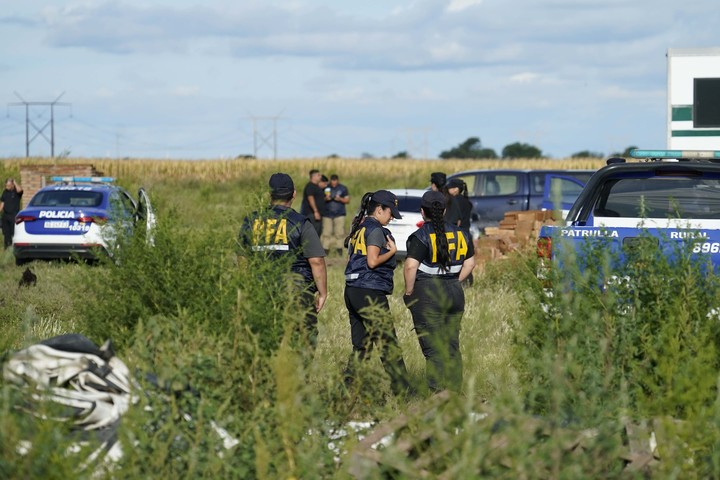 Rastrillajes de la Policía Federal en busca de Lian. Foto Fernando de la Orden / Enviado Especial