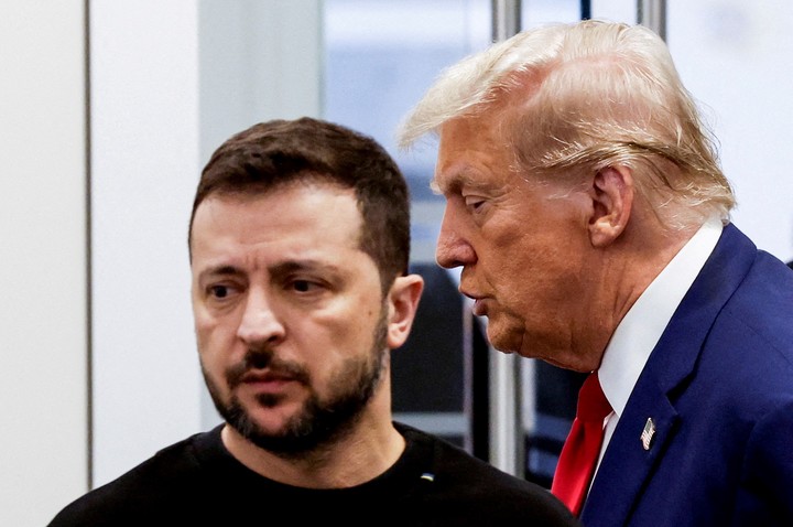 Donald Trump y el presidente de Ucrania Volodymir Zelenski en la Torre Trump de la ciudad de Nueva York, en septiembre de 2024. Foto Reuters