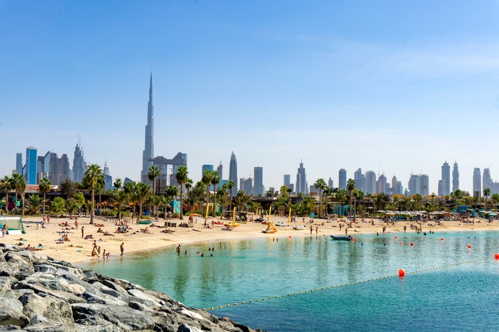 Las playas de Dubái, Emiratos Árabes Unidos. Foto: Shutterstock.