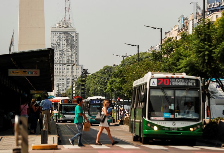 Aumento del boleto de colectivos en las 31 líneas de la Ciudad. 