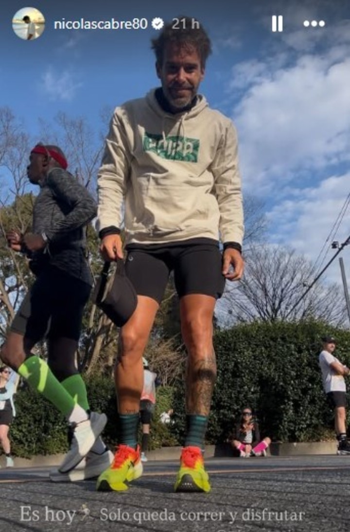 Nicolás Cabré, previo a su participación en el Maratón de Tokyo. Foto: Instagram.