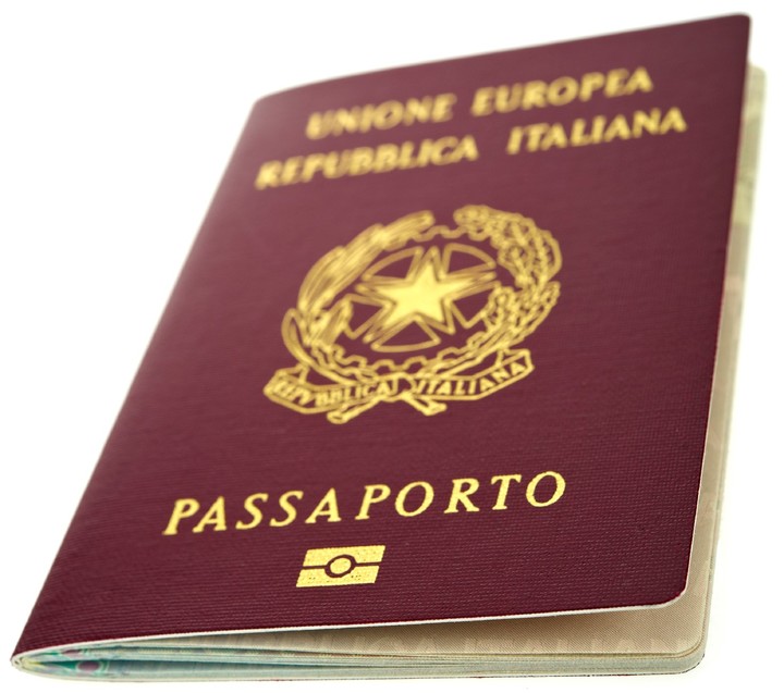 Pasaporte de la Unión Europea.