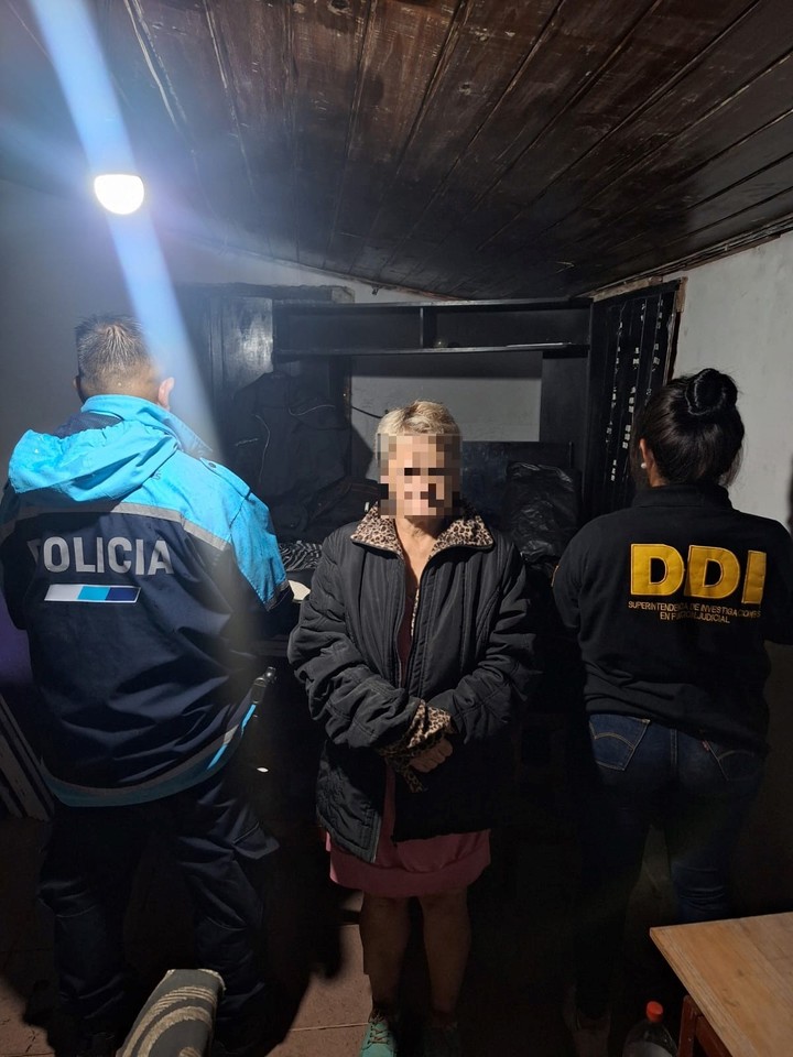 Detienen a una viuda negra por el crimen de un jubilado de 77 años en Lanús.