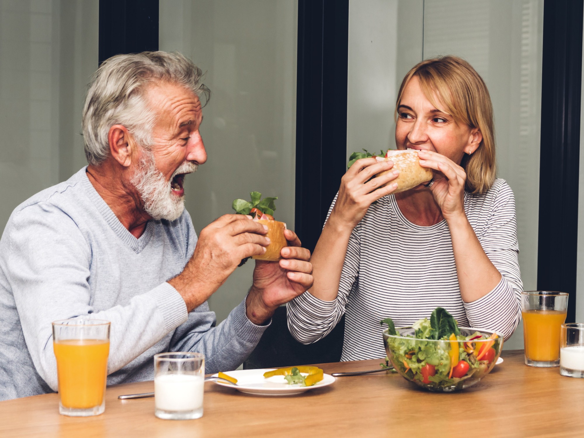 Alimentación saludable. Con los años, es necesario aumentar las dosis de vitaminas diarias./ Foto: Shutterstock.