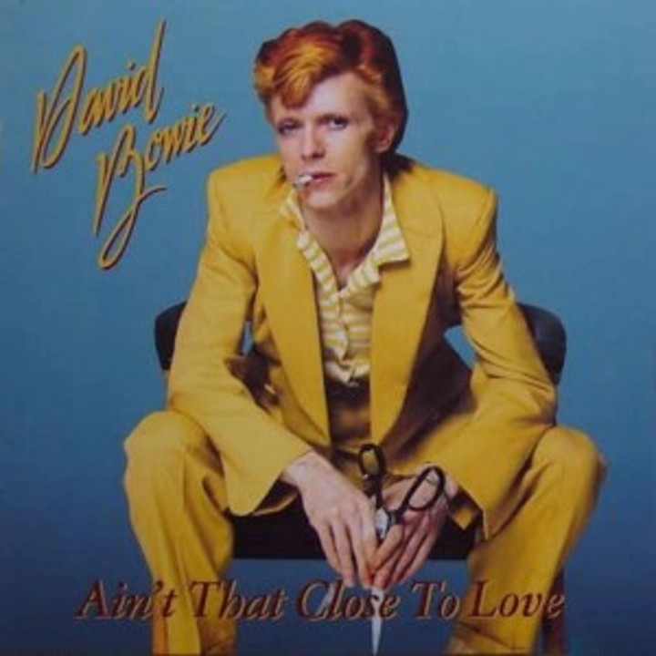 Un disco pirata de David Bowie, con una canción grabada en la época de "Young Americans".