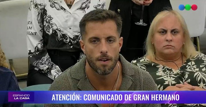 Santiago "Bati" Larrivey se acercó al confesionario para manifestar su incomodidad con Luciana por inapropiadas actitudes. | Foto: Telefe