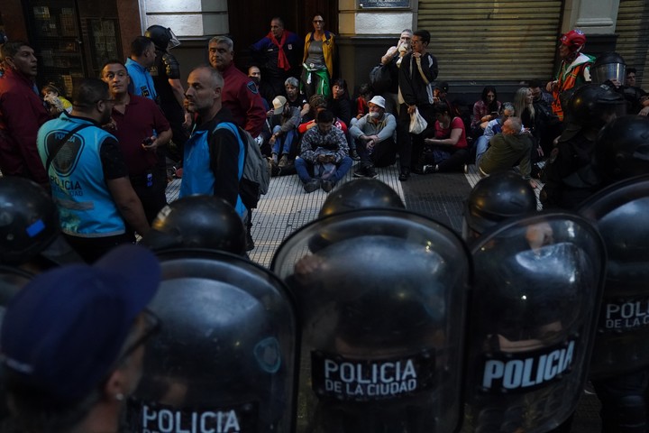 Policía de la Ciudad durante la marcha el pasado miércoles Foto Emmanuel Fernández