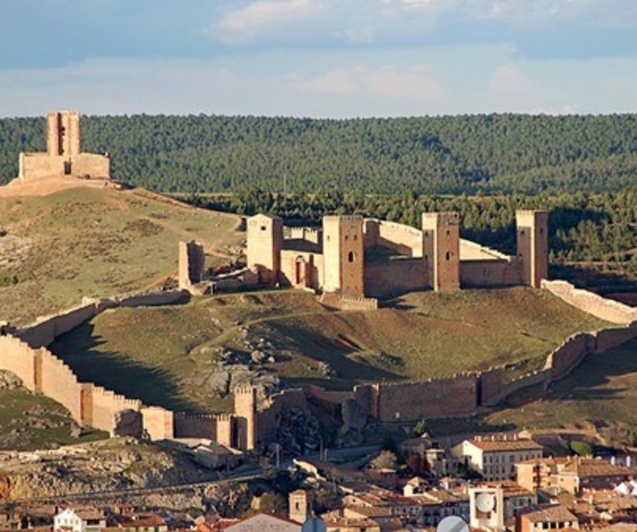 El castillo de Molina de Aragón se construyo en el siglo XII. Un lugar mágico para visitar./ Turismo Castilla La Mancha.