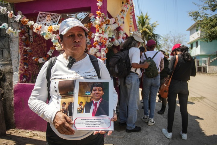 Madres en búsqueda de sus hijos desaparecidos. Foto: EFE.