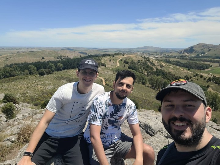 Juan Ignacio Chiogna, Facundo Martínez Abeldaño e Ignacio Rosales, los tres amigos de las vacaciones trágicas en Tandil.