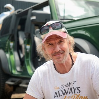 Mi auto y yo: Facundo Arana y la historia de cómo logró comprar la camioneta negra de Volver al Futuro