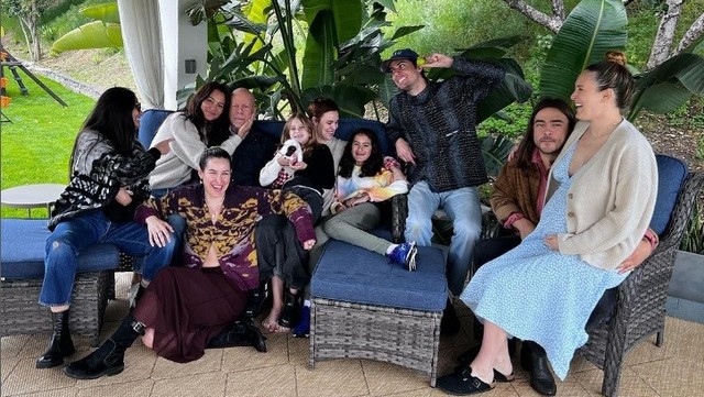 La familia de Bruce Willis lo apoya diariamente mientras transita su enfermedad, tanto su esposa Emma Heming como su ex, Demi Moore. Foto: Instagram vía @emmahemmingwillis