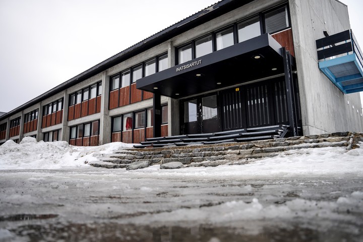 Vista general del parlamento Inatsisartut en Nuuk, Groenlandia. Foto EFE