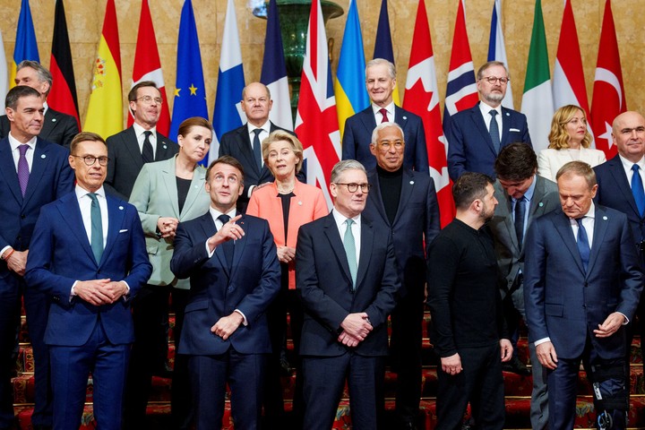 Los líderes de Europa en la cumbre del domingo en Londres. Foto EFE