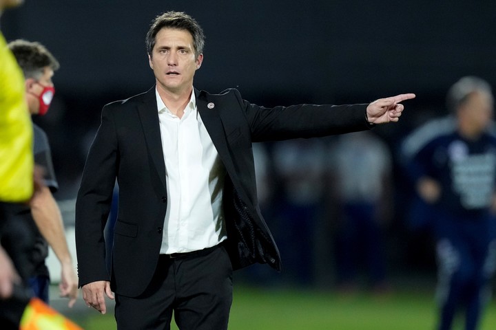 Guillermo Barros Schelotto, en su estadía en la selección paraguaya.  (AP Photo/ Jorge Saenz)