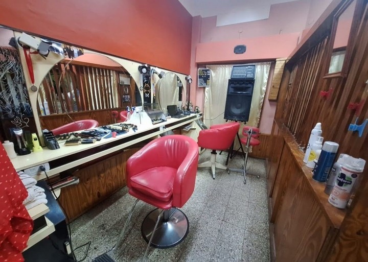 La peluquería por donde pasaron figuras del futbol en los 80 y 90. 