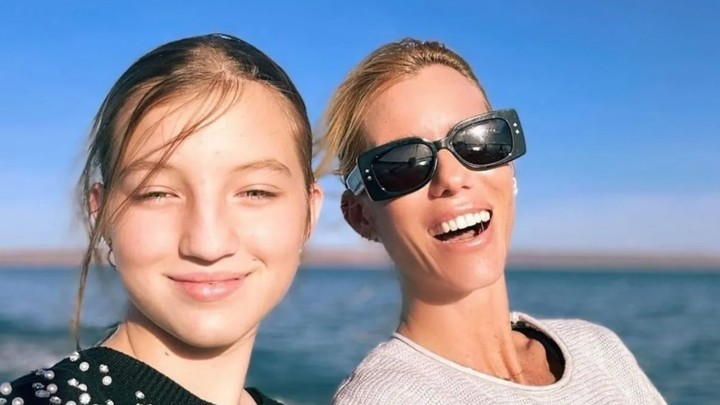 Nicole Neumann junto a su hija de 14 años, Allegra. | Foto: instagram