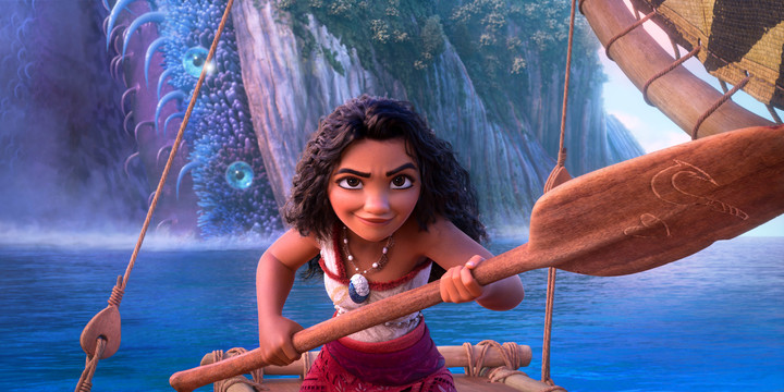 Moana vuelve al océano, y tiene una misión que cumplir. Quédense después de que termina... Fotos: Disney