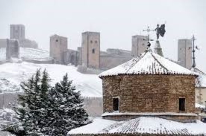 Molina de Aragón y sus calles medievales, son el pueblo más frío de España./ Imagen de la Guía Repsol.