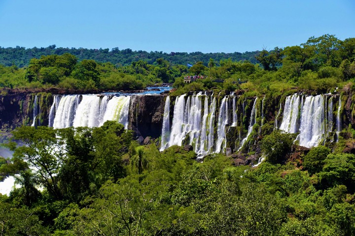 Las Cataratas del Iguazú son una de las 7 maravillas naturales del mundo. Foto: Pexels.