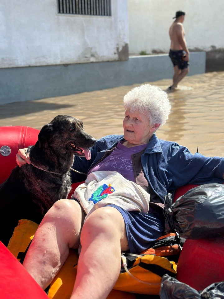 Susi y Cuki cuando fueron rescatados.