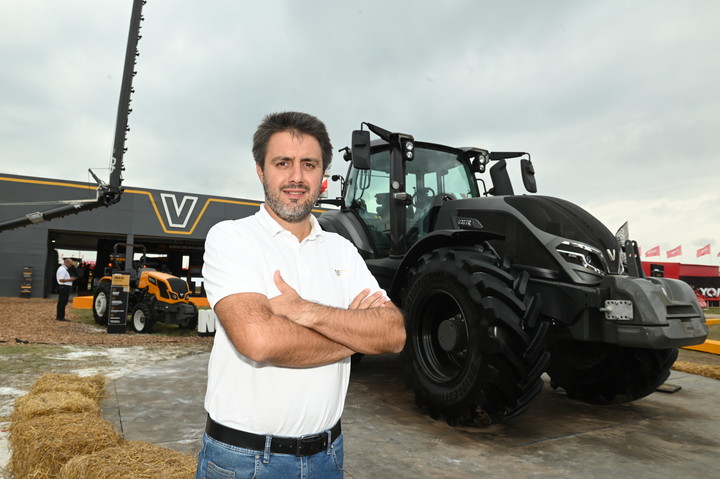 Emiliano Ferraris, de Valtra. Sebastian Granata.