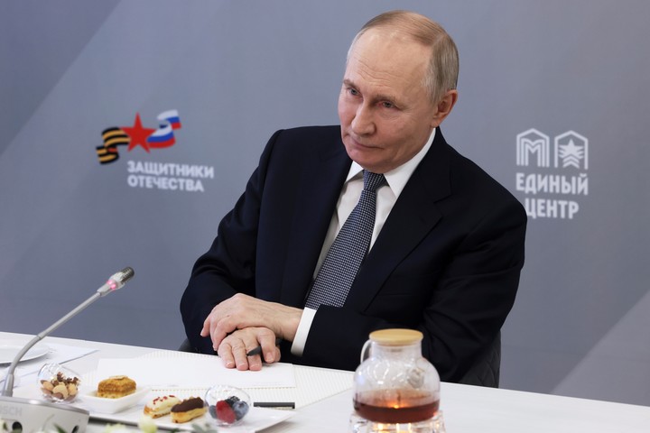 Putin ha afirmado repetidamente que una pausa temporal en las hostilidades, solo daría a las exhaustas tropas ucranianas un respiro para descansar y rearmarse. Foto AP