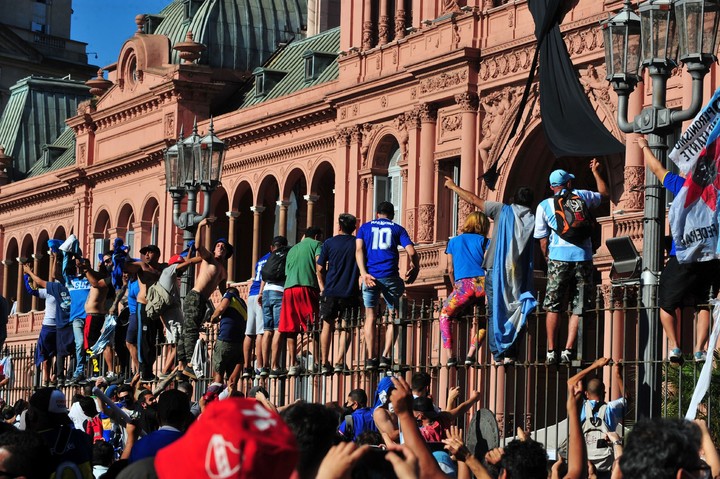 Velorio de Diego Maradona en la Casa Rosada.  Foto Guillermo Rodríguez Adami