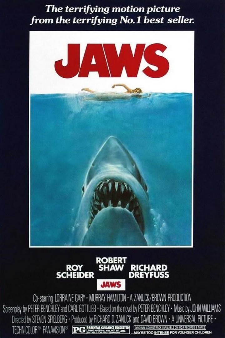 Steven Spielberg dirigió la película Tiburón.