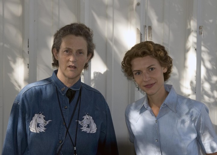Temple Grandin junto a quien la interpreta, Claire Danes, ganadora del Emmy.
