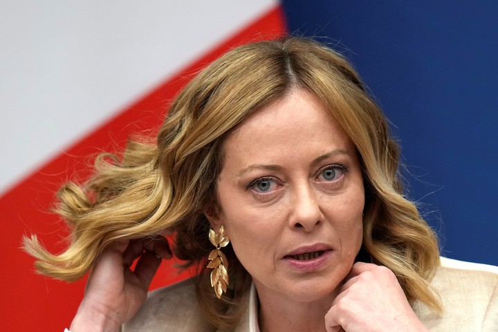 La primera ministra italiana, Giorgia Meloni, consideró que la medida de Trump es "mala y no conviene a ninguna parte". Foto AP/Alessandra Tarantino.