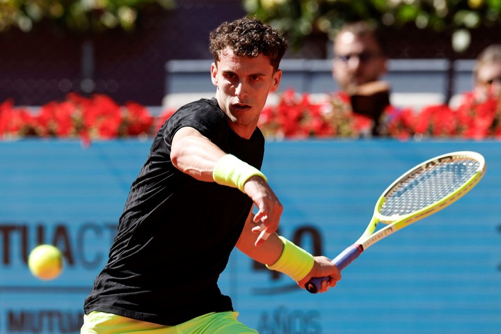 El menor de los Cerúndolo saltará al 115° escalón del ranking. EFE/Chema Moya