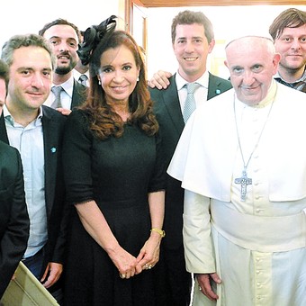 Milei debería morderse la lengua. La muerte de Bergoglio, un golpe para el peronismo