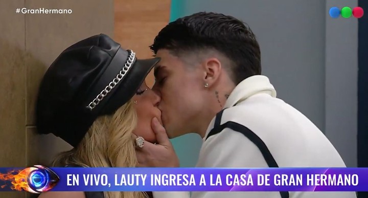 El "congelados" de Lucía tuvo yapa para el público: porque su novio, Lauty Gram, es un cantante conocido.