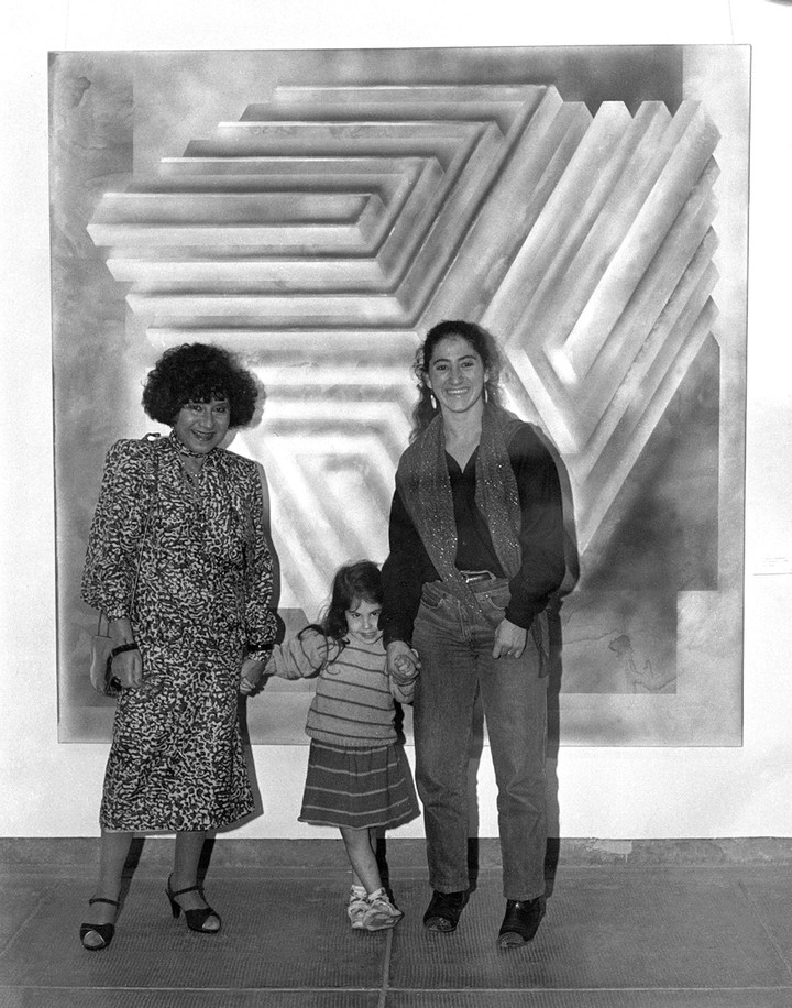Ruth, Orly y Mora en el local de Florida 1000, en 1987. 