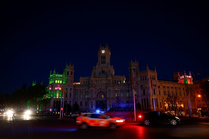 La plaza Cibeles, en Madrid, este lunes. Foto. REUTERS