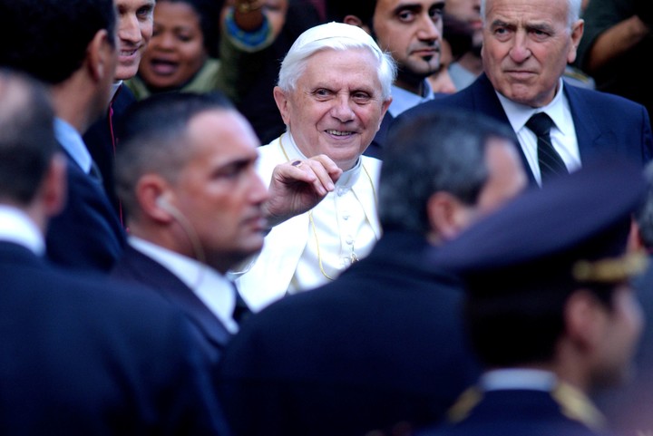 El Papa Benedicto, en 2005, entró en el cónclave con impulso después de dar una fuerte homilía por el Papa Juan Pablo II. Foto James Hill para The New York Times